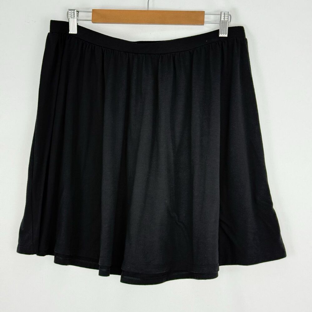 Old Navy Black Smocked-Waist Mini Skirt Size L